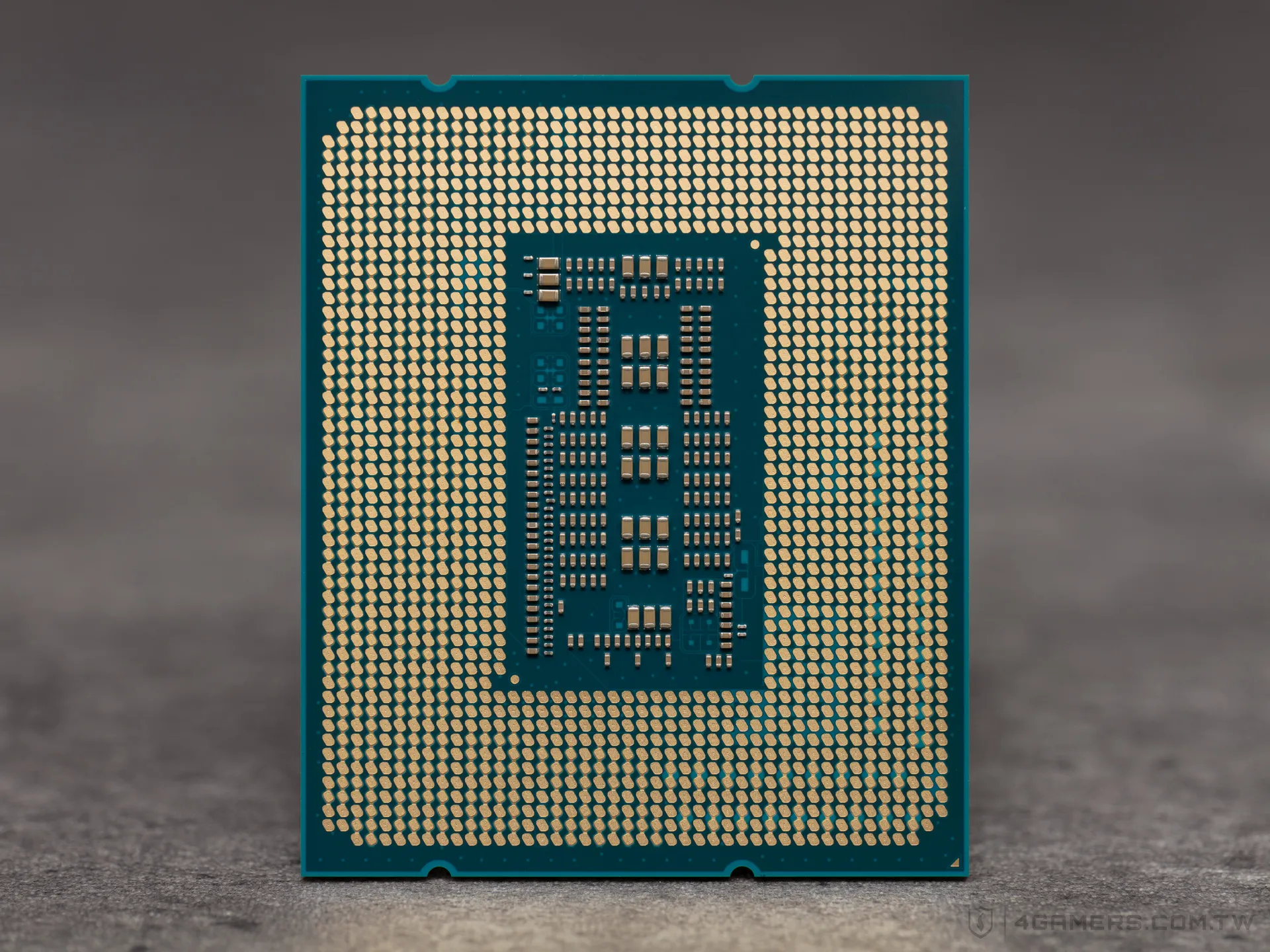 CPU Intel ® Core™ i9-13900K TRAY view 4