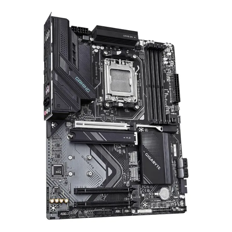 Motherboard Gigabyte X870 WIFI6 - AMD AM5, X870, DDR5, PCIe 5.0, USB4 view 3